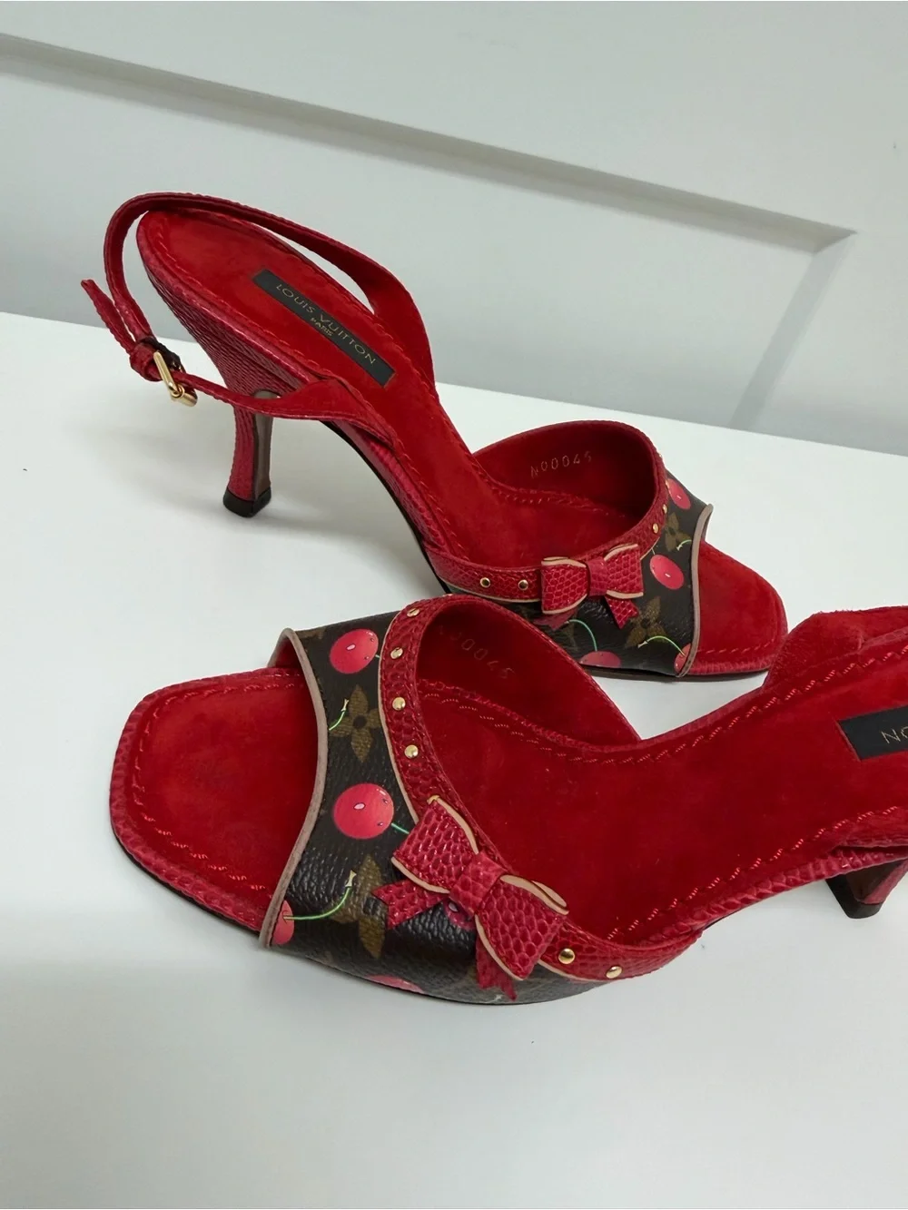 Rare Louis Vuitton x Takashi Murakami iconic Cherry bow heels (EU 37/ US 7)